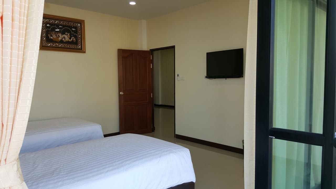 Charoensuk Grand Hotel Kabin Buri Exterior foto